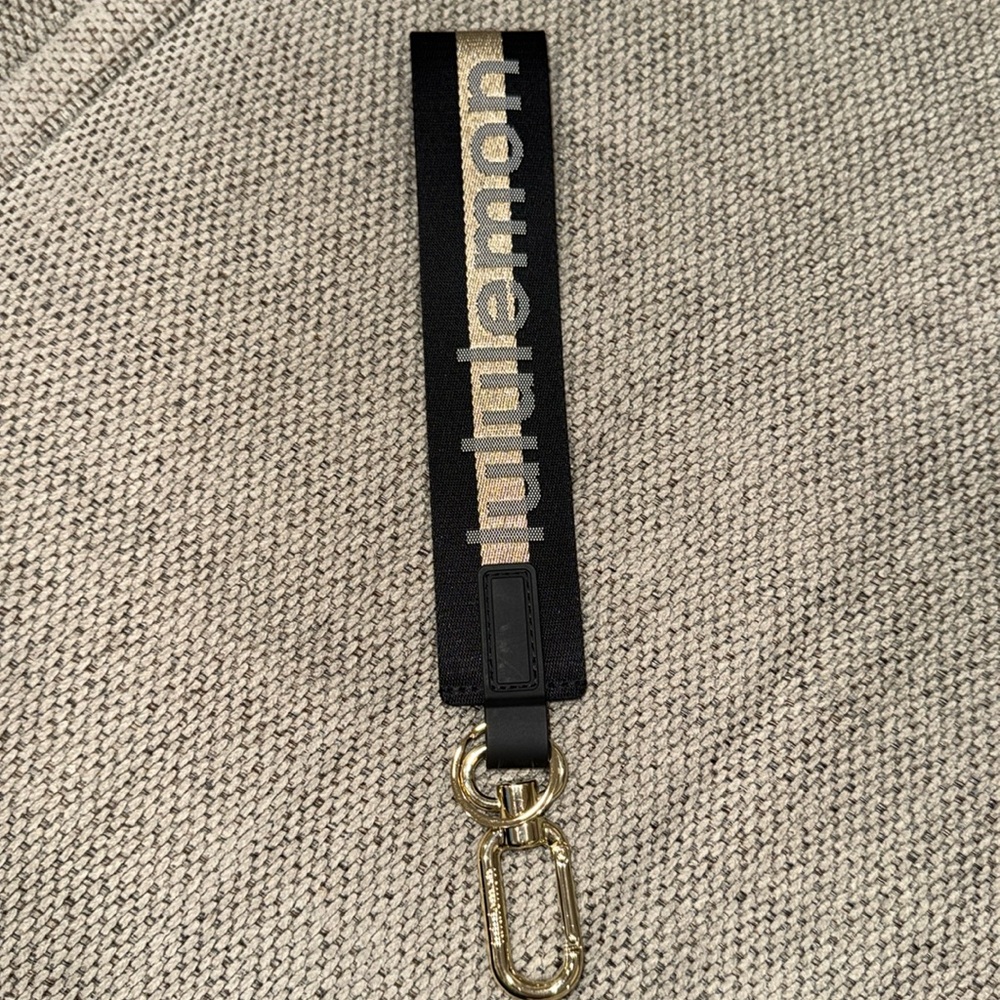Lululemon neverlost keychain